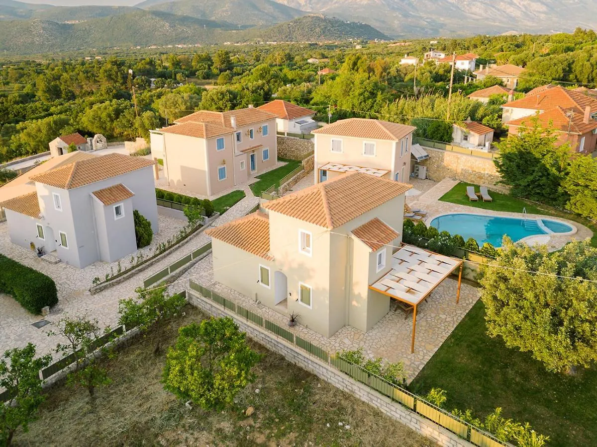 Vasilopoulos Residences - Villa Emelia With Shared Pool Argostóli