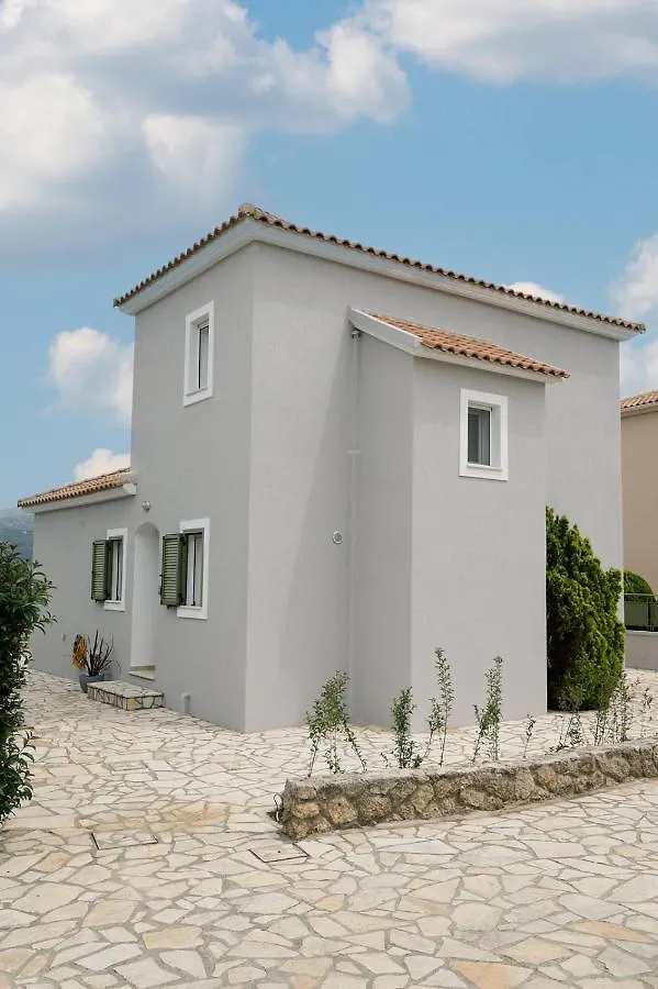 Vasilopoulos Residences - Villa Emelia With Shared Pool Argostóli